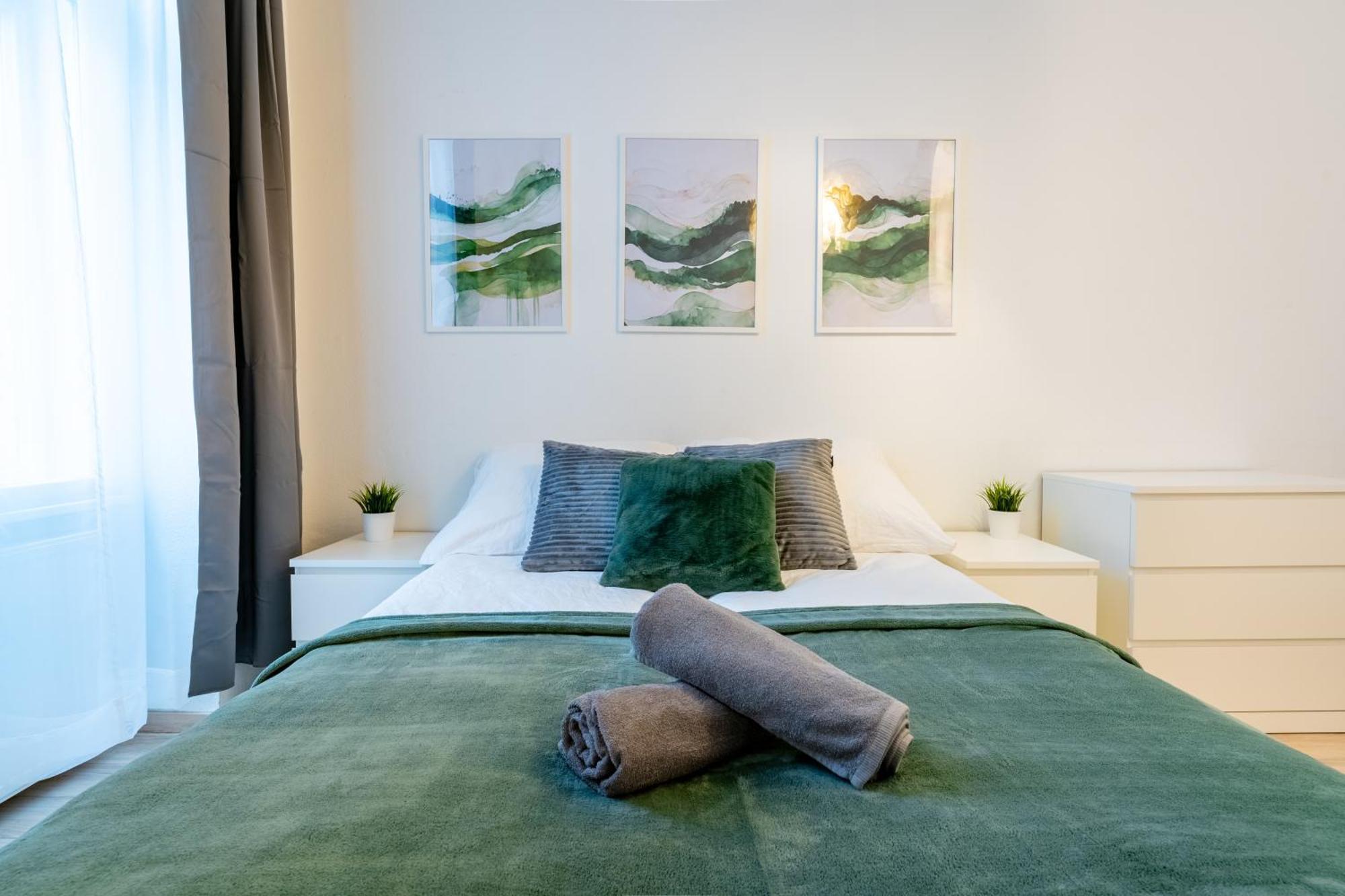 Wave - 3 Bedroom In Center Apartment Budapest